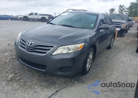 2010 Toyota Camry Le z USA, uszkodzony, nr VIN 4T1BF3EK9AU068354